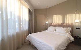Tailor'S Suites #2
